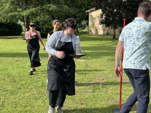 Parcours à l'aveugle lors des olympiades viticoles avec Autreman