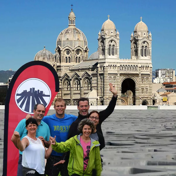 un jeu d'aventure en ville à Marseille avec le city express