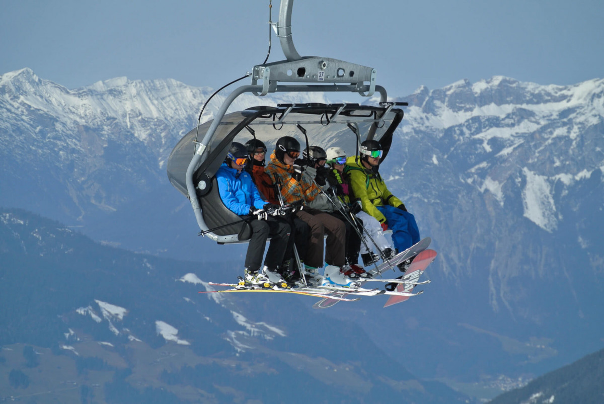 partagez un moment de cohésion au ski avec vos équipes