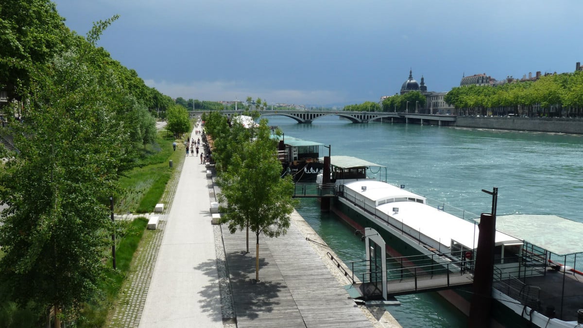 balade fluviale en bateau pour votre activité de cohésion