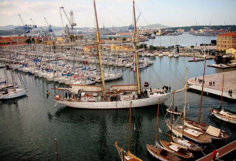 Profitez d'un moment de détente lors de votre team building à Toulon