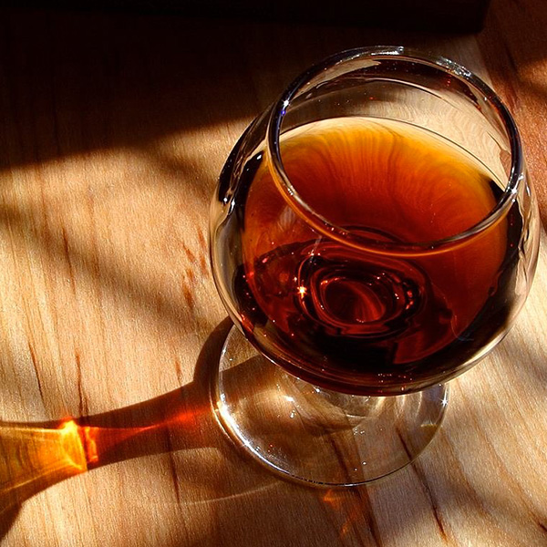 Partagez un moment incentive de dégustation de cognac avec votre équipe