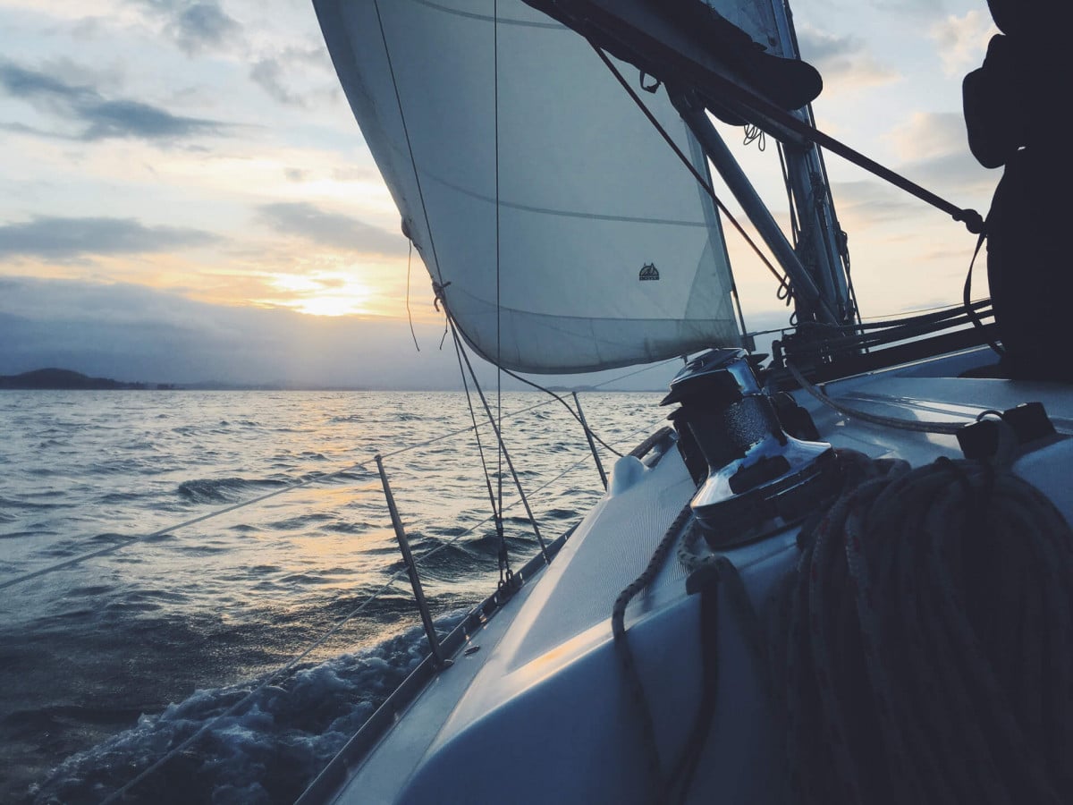 découverte de la voile pour une activité de cohésion