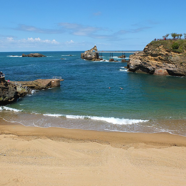 Fédérez vos équipes sur la côte basque