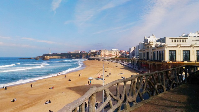 Activité de cohésion à Biarritz dans le pays basque