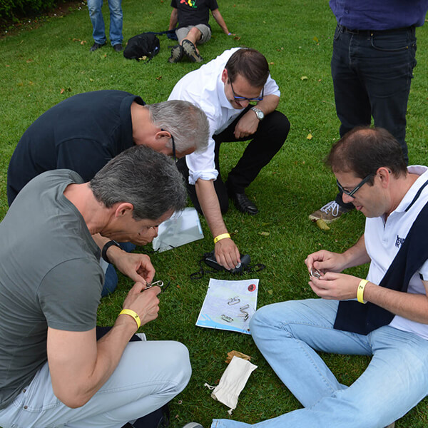 Travail d'équipe, communication et orientation pour cette aventure de recherche de balises en équipe en foret