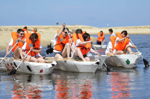 Activité de cohésion et construction de bateaux écologiques