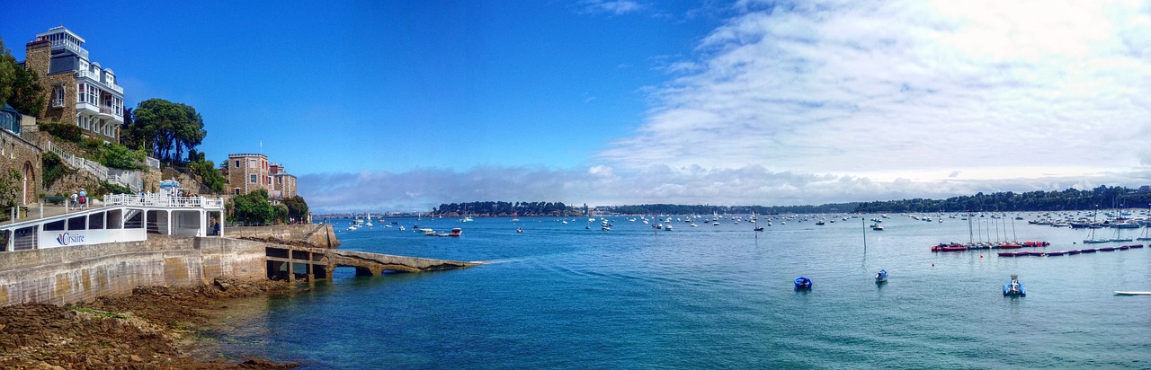 Dinard banner